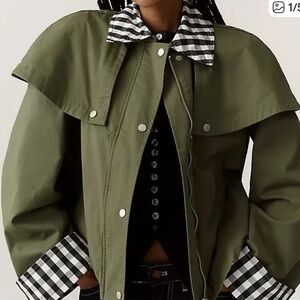 Avec Les Filles Gingham
Trim Cape Cropped Trench